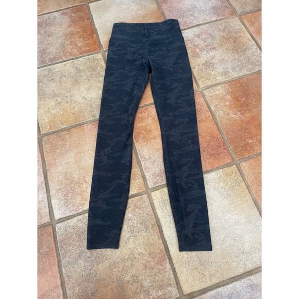 VUORI Camo leggings dark gray size xs